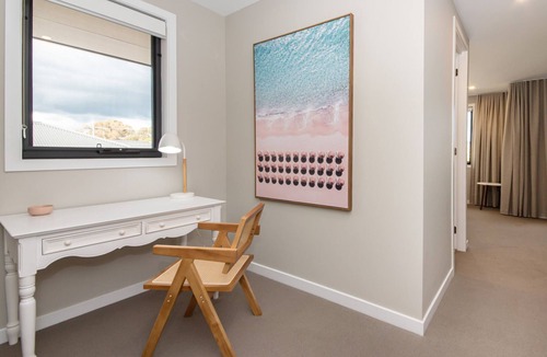 Safety Beach House | The Peninsula Pearl | Luxury Retreat with Heated Pool