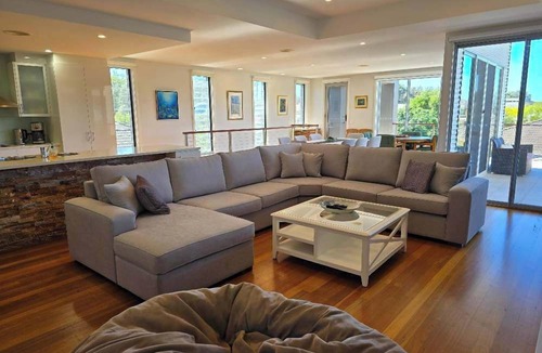 Long Beach Apartment | The Sandcastle: Steps to the Beach
