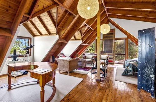 Scarborough House | The Scarborough - Pet Friendly Bushland Retreat