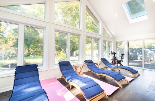 Clarkson-Lorne Park House | The Serenity Home Pool/Yoga/Game Room by the Lake