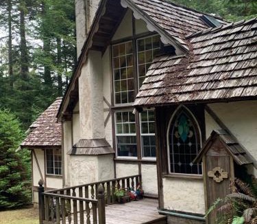 Mendocino House | The Storybook Cottage