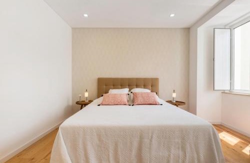 Penha de Franca Apartment | The Tile House 95