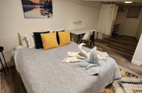 Kitchener Apartment | The Weber Suite