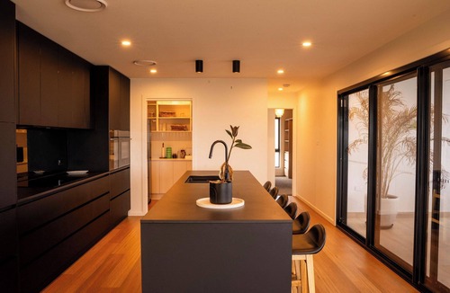 Swansea House | The White House - Holiday Houses Tasmania