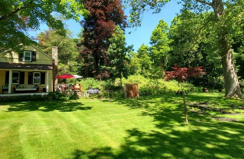 Woodbury House | The Woodbury Cottage