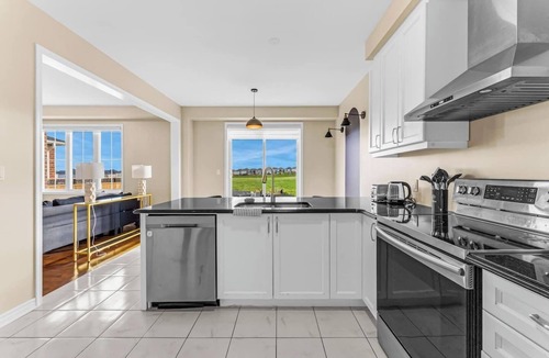 Cambridge House | This house is a 4 bedroom(s), 2.5 bathrooms, located in Cambridge, ON.