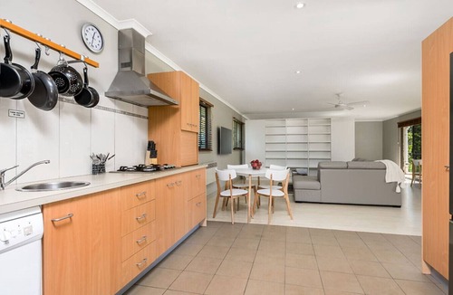 Pearces Creek House | 🌿 Tin Horse Ranch – Private Byron Hinterland Estate | Pool | Sleeps up to 20