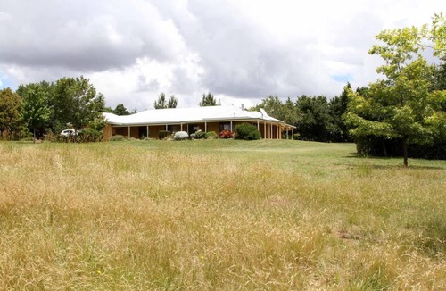 Shadforth House | Topsys Corner - large rural house near Orange