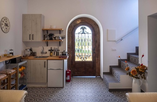 Vera Villa | Tranquil rural Villa sleeps 5, Exclusive Private Pool, great views, close to sea