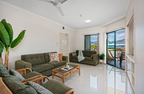 Cairns North Apartment | Tropic Towers: Cairns City Family Apartment