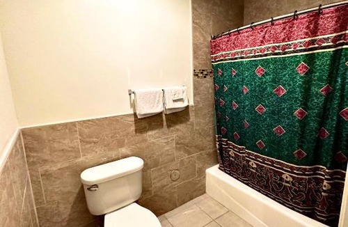 Bell Hotel | Tropic West Motel