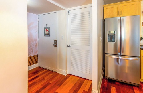 Rosendal Condo | Tropical Lotus- Cozy 3 bedroom, 3 bath with an ocean view, pool, gym, & tennis