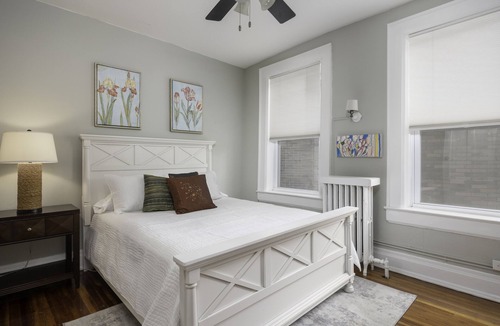 Albright Apartment | ⭐ Two Townhouses ⭐ Styled ⭐ Park Setting