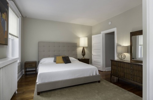 Albright Apartment | ⭐ Two Townhouses ⭐ Styled ⭐ Park Setting