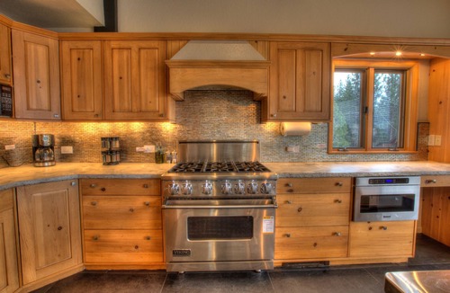South Lake Tahoe House | Ultimate Location, Lake View, On the mountain, 5 min to the action.