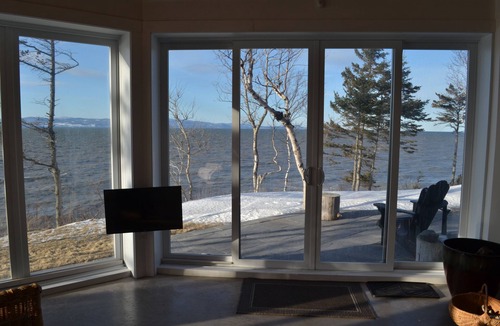 Riviere-Ouelle Villa | Ultra-modern riverside villa Exceptional view Deserted beach 1.5km