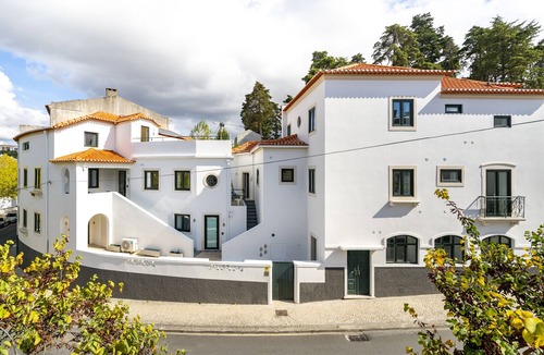 Leiria Hotel | Uma Casa da Nossa História! No Centro com Vista Sobre o Castelo de Leiria!