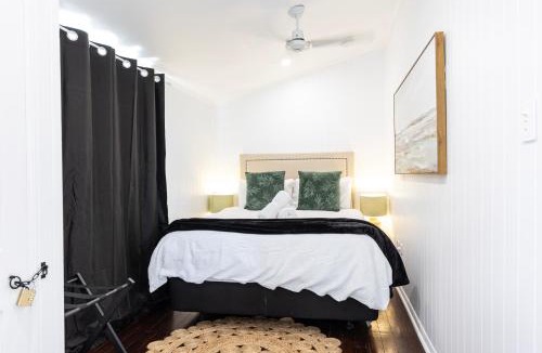 West Ipswich House | Urban Getaway Central Cottage