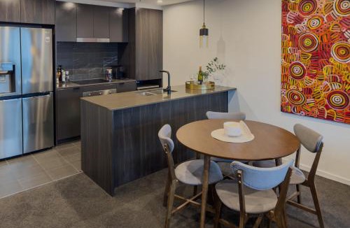 Phillip Apartment | Urban Retreat - 2 BDR 2 BTH Apartment