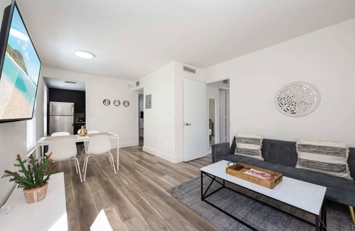 The Roads Apartment | URBAN4-2 | relax after exploring like a chic local