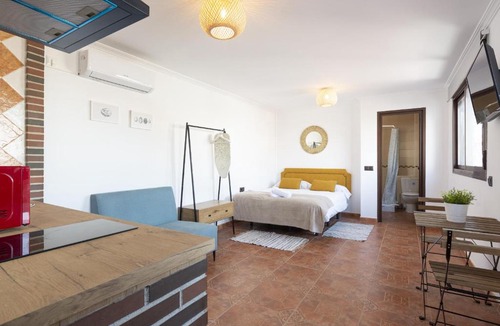 Pinares de San Anton Apartment | Urbe10 Pedregalejo Loft 3