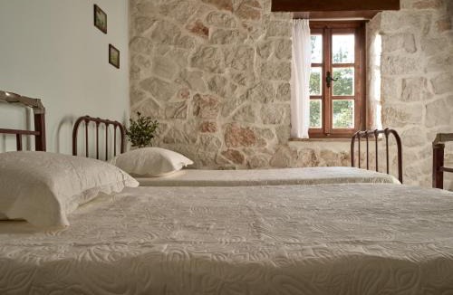 Porto Koukla Villa | Vafias Villa - Tranquil Location, Ideal for Large Groups, by ZanteWize