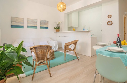 S'Illot-Cala Morlanda House | VELL MARI 6 - Beautiful first line beach apartment in S'Illot. Free WiFi.