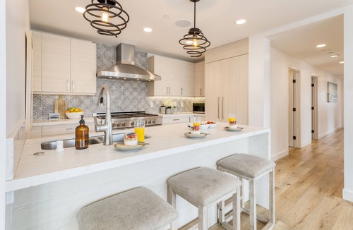 Santa Ana Heights House | Velvet Sand I by AvantStay | Steps to Newport Beach w/Outdoor Kitchen & Hot Tub
