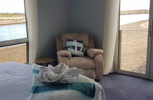 Cape Jaffa House | Views at the Marina