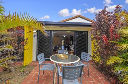 Coral Cove Apartment | Villa 24 - Coral Cove Golf Course, 2 pools and large outdoor bbq area