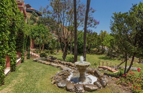 Benahavis Villa | Villa Altavera | Nueva Andalucía | 12 Bedrooms | Private Pool | Paddle Court