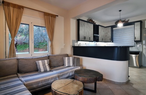 Makrys Tichos Villa | Villa ANVA, amazing views, walk to the beach