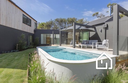 Blairgowrie House | Villa Aquarius *1 NIGHT FREE* Gas Heated Pool & Spa Luxury