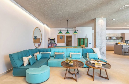 El Candado Villa | Villa Buenavista - One Bedroom Villa, Sleeps 12