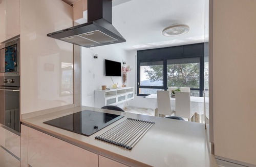 Cervello Villa | Villa 'Camarassa' with Sea Views, Wi-Fi, and Air Conditioning