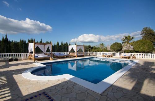 Sant Rafael de Sa Creu Villa | Villa Can Raes