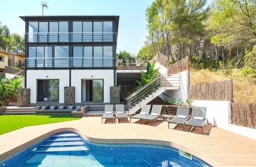 Olivella Villa | Villa Crystal I - Five Bedroom Villa, Sleeps 12