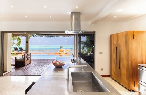 Otumai Villa | Villa Iti - 3BR Oceanfront Villa w/Beautiful Pool