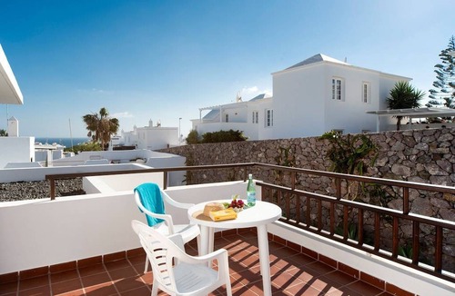 Los Mojones Villa | Villa Julianne 2: Heated Private Pool, Walk to Beach, A/C, WiFi