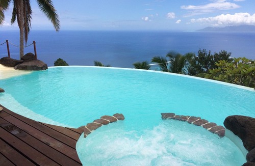 Punaauia Villa | Villa Paradise Tahiti, an extraordinary view with a pool and jacuzzi & free car