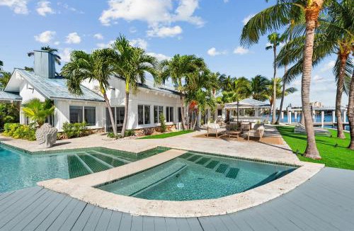 North Bay Village Villa | Villa Tropique