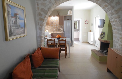 Mixorrouma House | Village house close to nice beaches of grete.