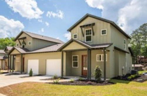 Jacksons' Gap House | Villas at Bay Ridge Unit 10