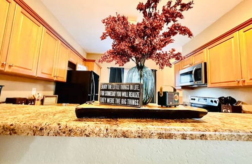 Prattville House | Vintage Boho Condo In Prattville