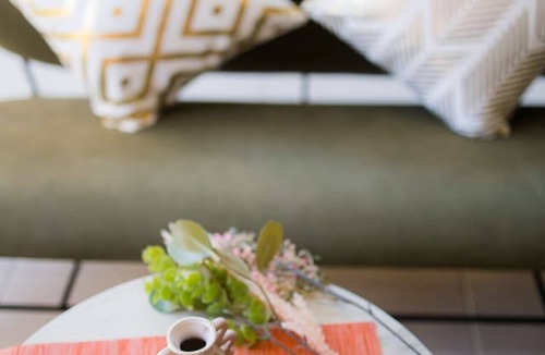 North Ryde Apartment | Vivid home in North Ryde
