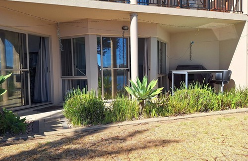 Port Adelaide Apartment | Wake to Dolphins & Pelicans | Waterfront Apartment in the Heart of Port Adelaide