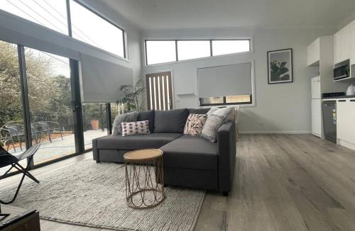 Page House | WARM Sunlit Sustainable north facing Studio