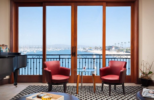 Balboa Peninsula House | Waterfront Villa W/Rooftop pool, hot tub. Amazing 360 degree bay & beach views
