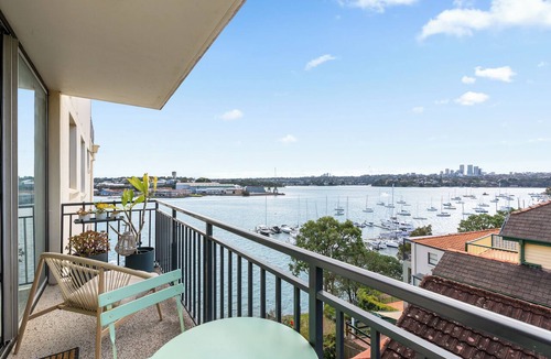 Balmain Apartment | Watersong Tranquil Harbourfront and Island Panorama