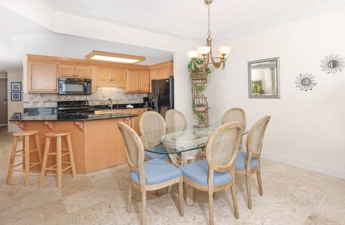 Orange Beach East Condo | *WEEKLY SPECIALS!* Phoenix X - Top Floor - 3 BR 3 BA!